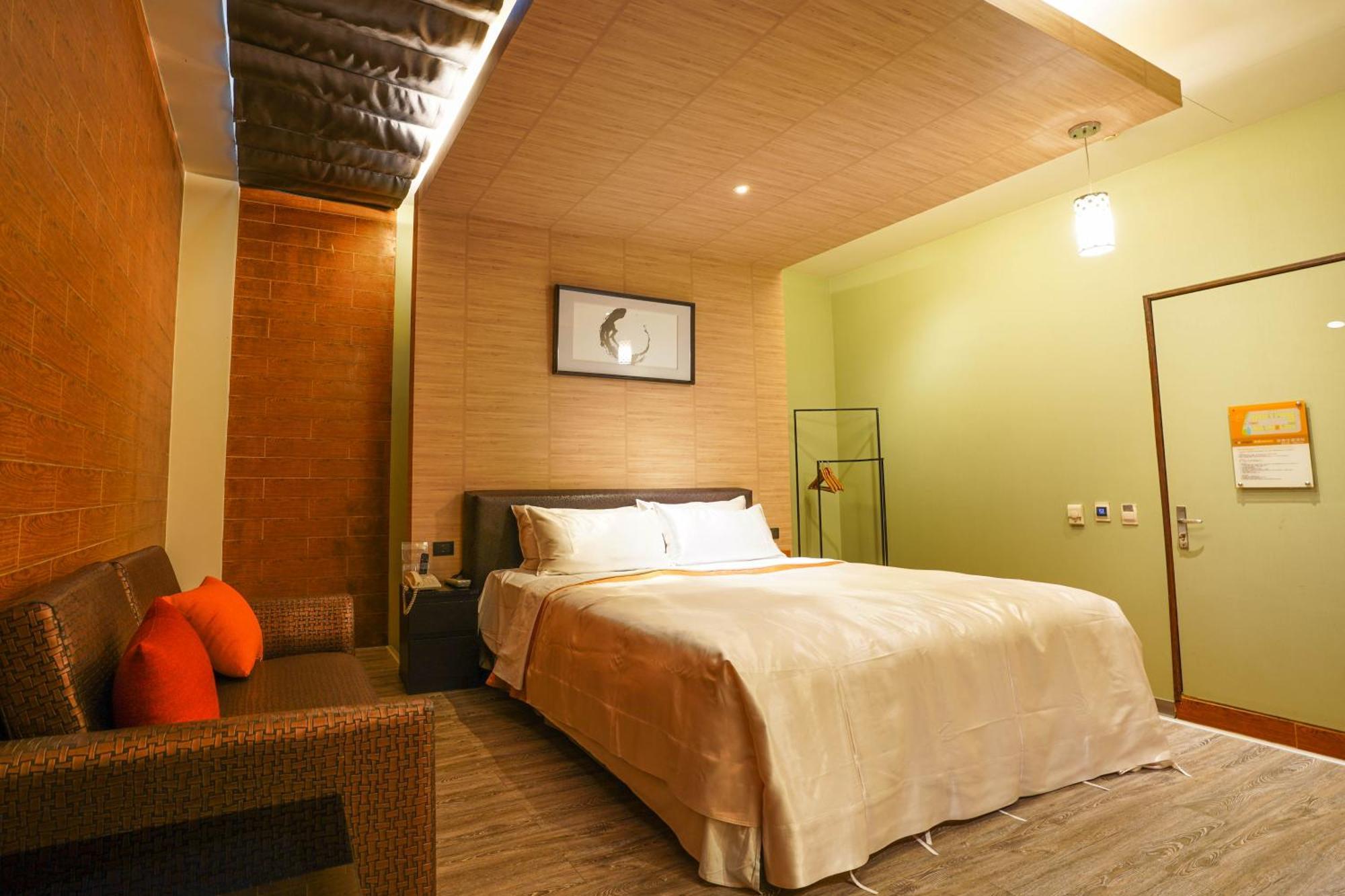 Moonlight Motel Taichung Exterior photo