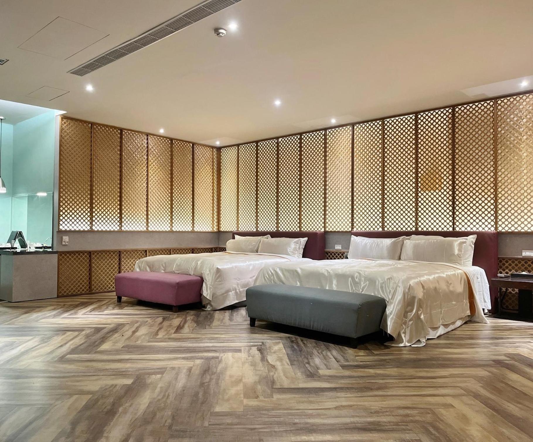 Moonlight Motel Taichung Exterior photo