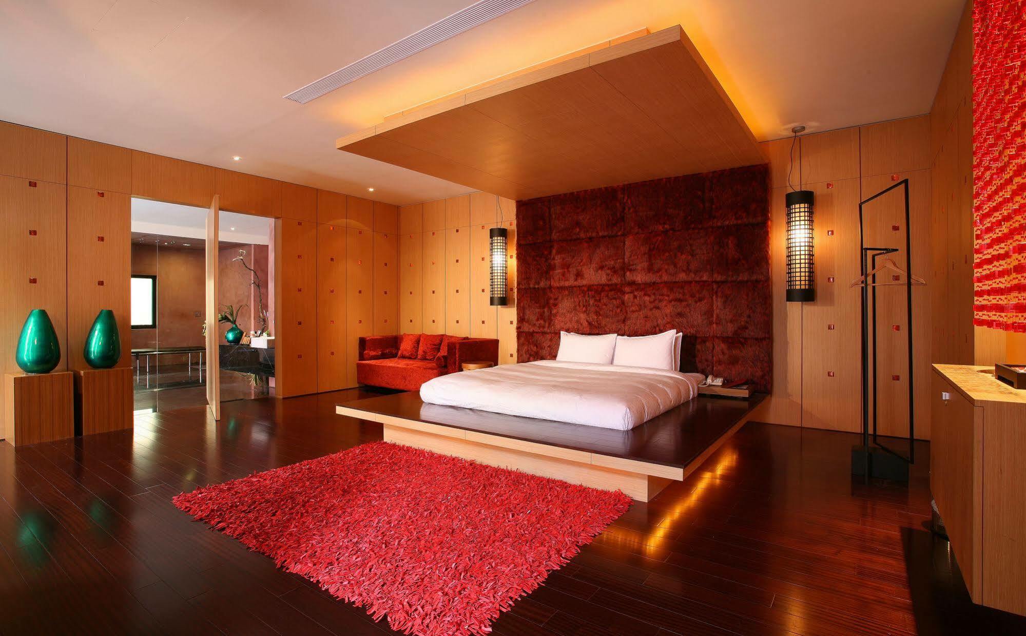 Moonlight Motel Taichung Exterior photo